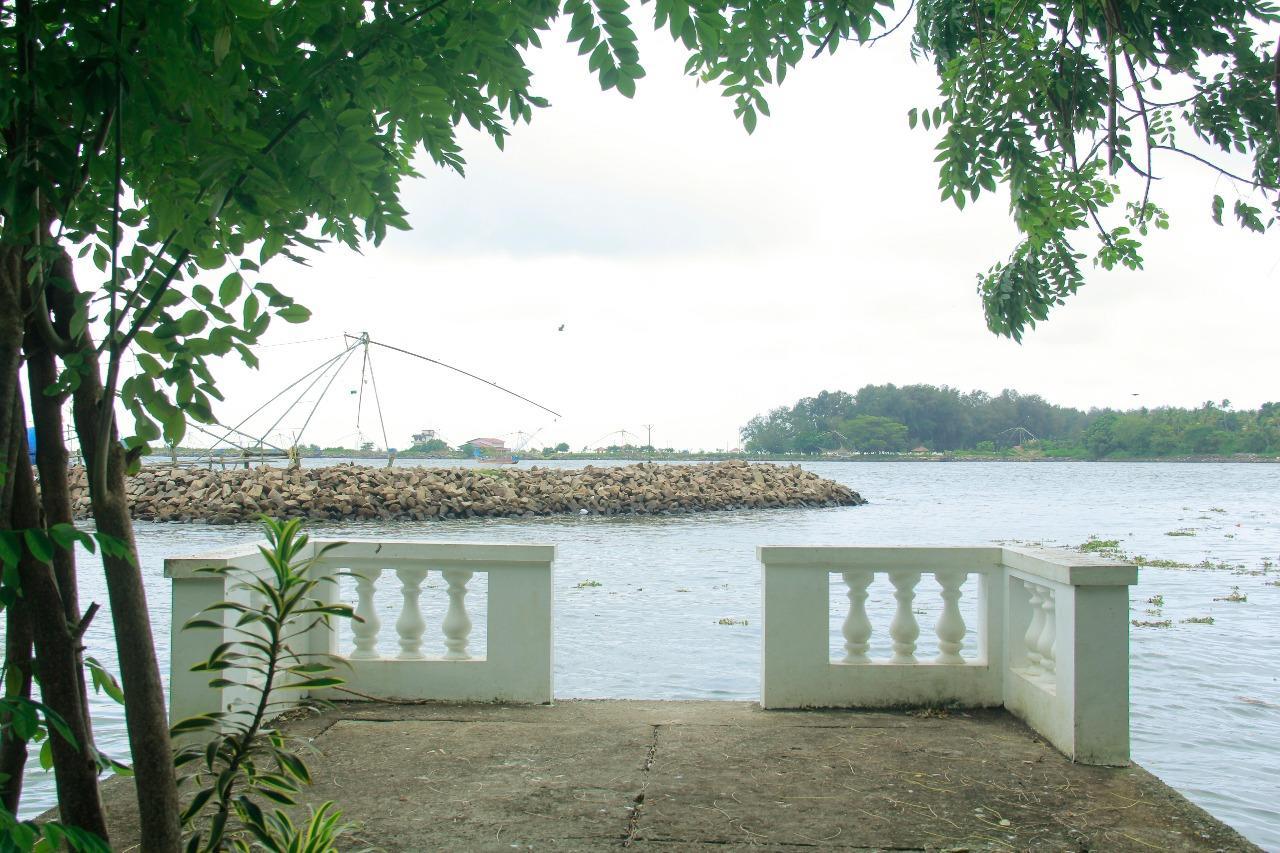 Готель Muziris Harbour View Kochi Екстер'єр фото
