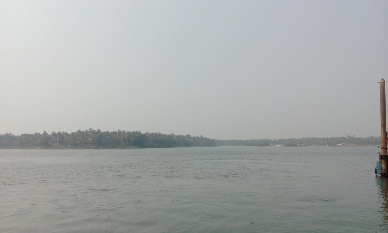 Готель Muziris Harbour View Kochi Екстер'єр фото